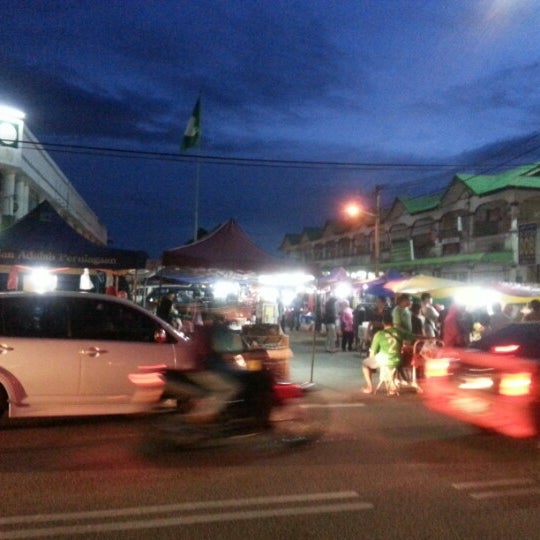 Photos At Pasar Malam Berek 12 78 Visitors