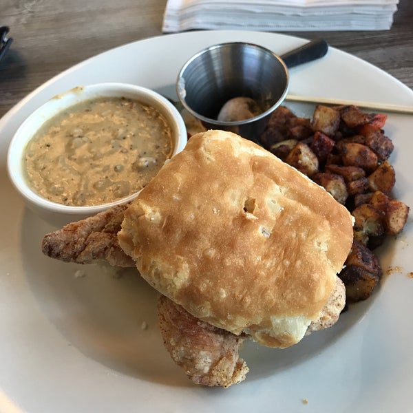 Southern classics w/ a twist. Excellent biscuits w/cardamom honey butter or sausage gravy. Large selection of sandwiches, hot dogs, breakfast offerings, and other delicious meals. Highly recommended!