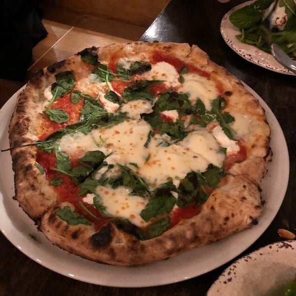 10/27/2019 tarihinde Sean L.ziyaretçi tarafından Sottocasa Pizzeria'de çekilen fotoğraf