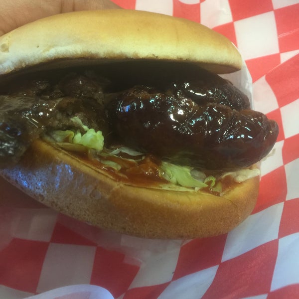 Pittsburg Hotlinks BBQ Joint