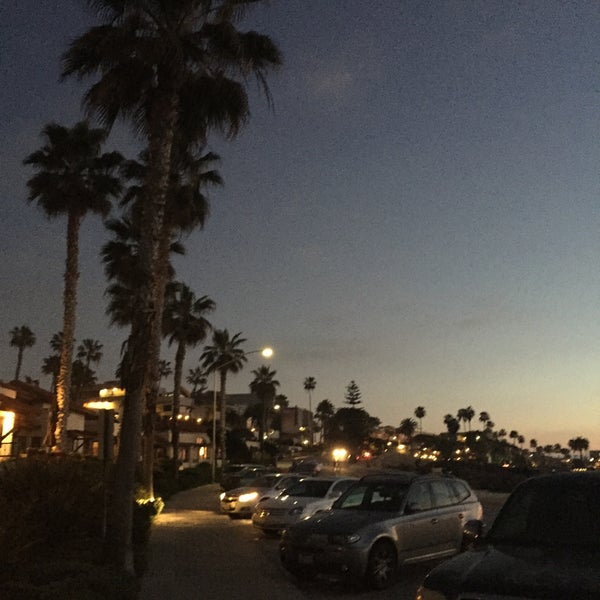 Photo taken at Sheraton La Jolla Hotel by JoonKyu Y. on 2/17/2015