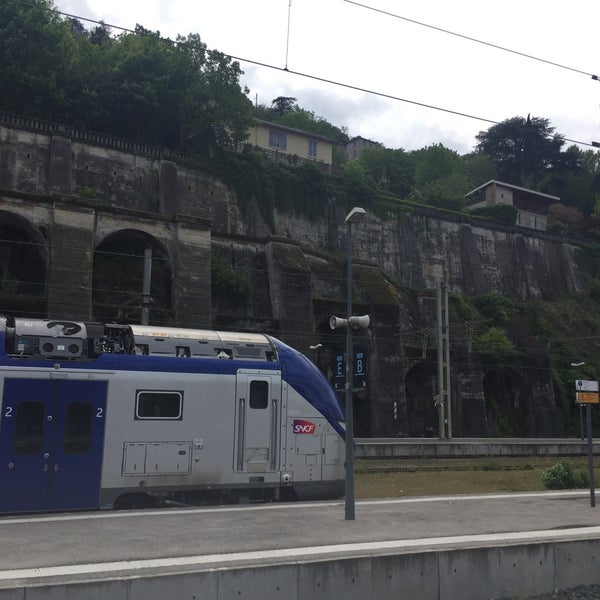 Gare SNCF de Vienne - 2 tips