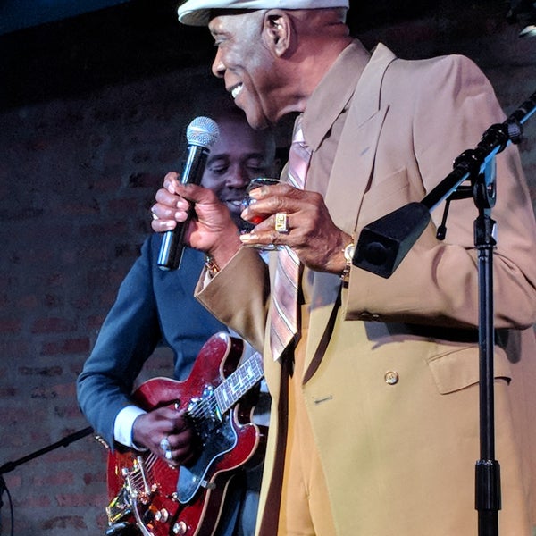 Das Foto wurde bei Buddy Guy&#39;s Legends von Alexa W. am 8/1/2018 aufgenommen