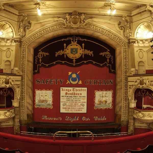 Foto diambil di Kings Theatre oleh Kings Theatre pada 12/26/2013