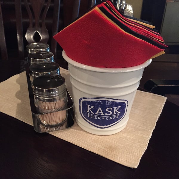 รูปภาพถ่ายที่ Kask Beer Cafe โดย Михаил เมื่อ 6/21/2015