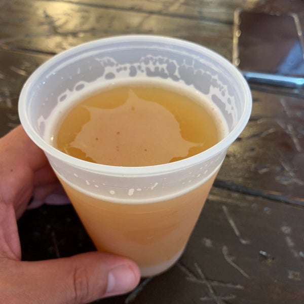 Foto tirada no(a) Scarlet Lane Brewing Company por Matthew S. em 8/16/2019