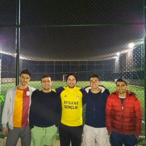 camlik hali saha kirikhan da futbol sahasi