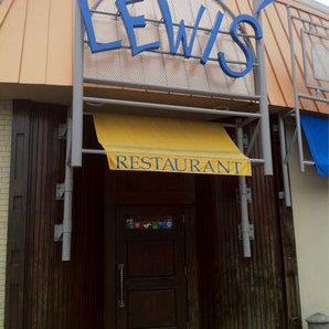 12/26/2013にLewis&#39; Bar &amp; GrillがLewis&#39; Bar &amp; Grillで撮った写真