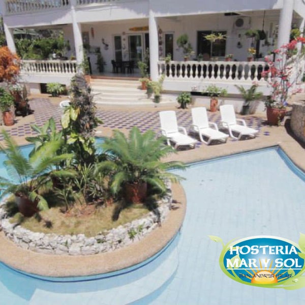 Si estás en San Andés y buscas un hotel tranquilo con piscina, te recomendamos que nos visites, aquí tendrás un ambiente ideal para tus vacaciones de descanso