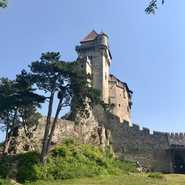 Das Foto wurde bei Burg Liechtenstein von Ira K. am 4/29/2018 aufgenommen