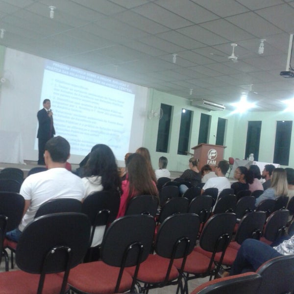Das Foto wurde bei Faculdade de Americana (FAM) von Raíssa D. am 2/5/2015 aufgenommen