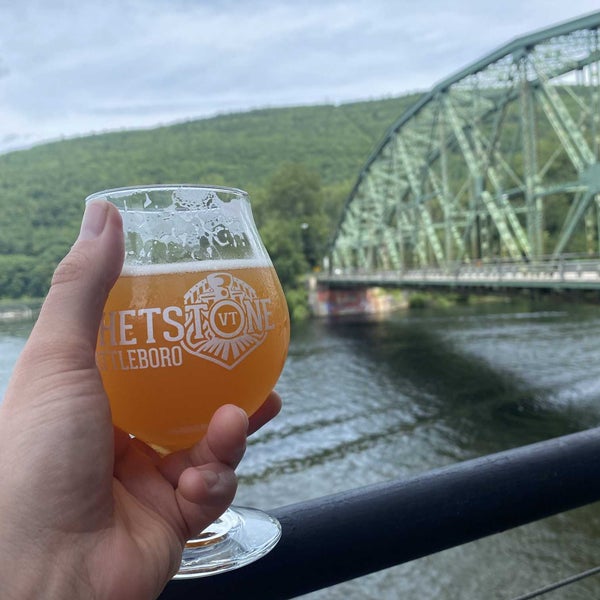 Das Foto wurde bei Whetstone Beer Co. von Nick C. am 7/31/2022 aufgenommen