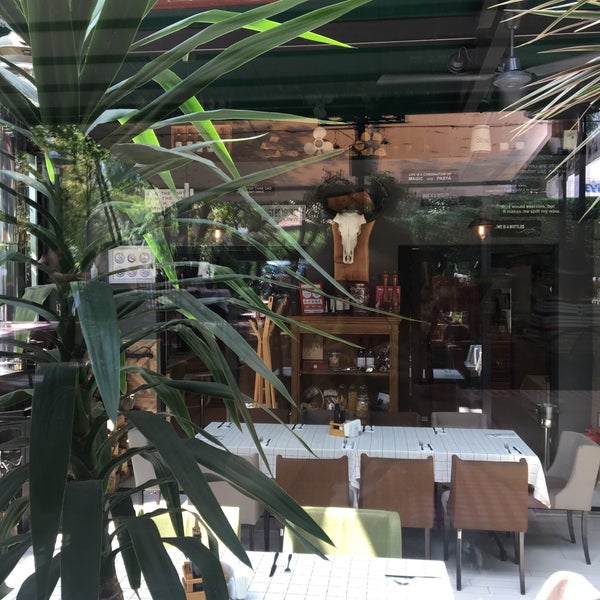 8/25/2018 tarihinde Kristina M.ziyaretçi tarafından Ventana Food &amp; Garden'de çekilen fotoğraf