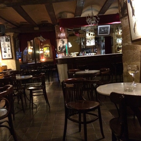 7/23/2015 tarihinde Viktor A.ziyaretçi tarafından cafe infanta'de çekilen fotoğraf