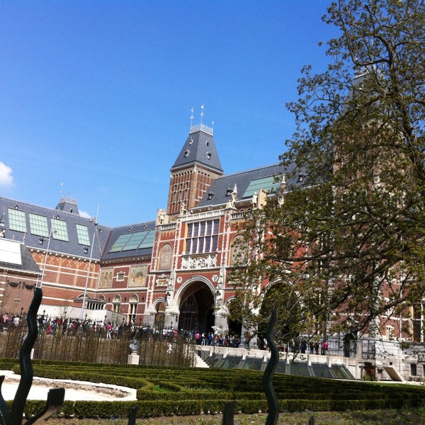 Photo taken at Rijksmuseum by Henny t. on 5/3/2013