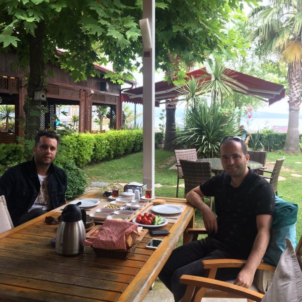 6/17/2018にSerdar K.がGülizar Bahçeで撮った写真