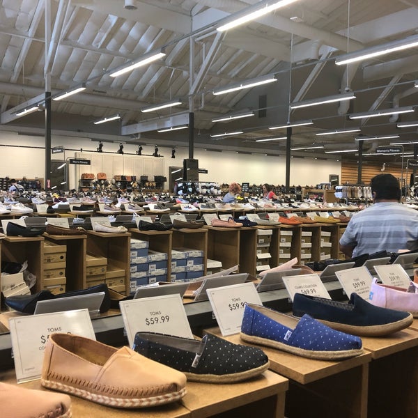 designer shoe warehouse online shopping