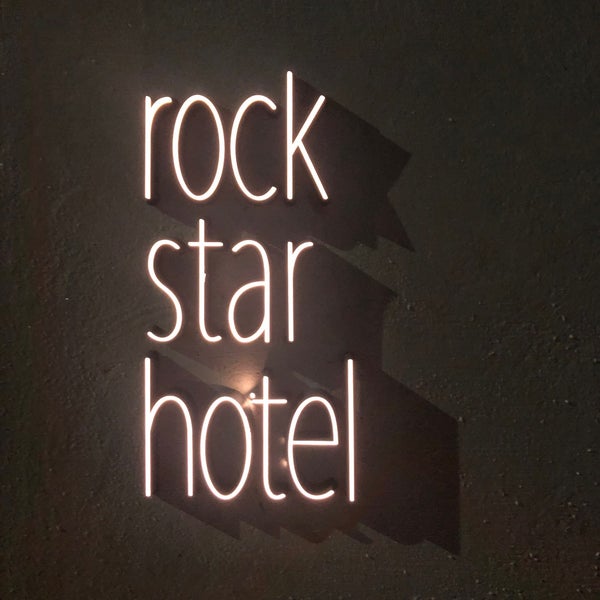 Rock Star Hotel ロック スター ホテル 西区 阿波座1 4 11