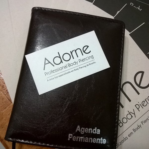 Foto tirada no(a) Adorne - Professional Body Piercing por Adorne Professional B. em 7/30/2015