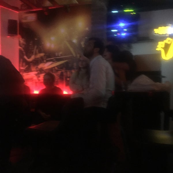 Photo taken at Bubble Pub by Akın Ö. on 3/13/2019