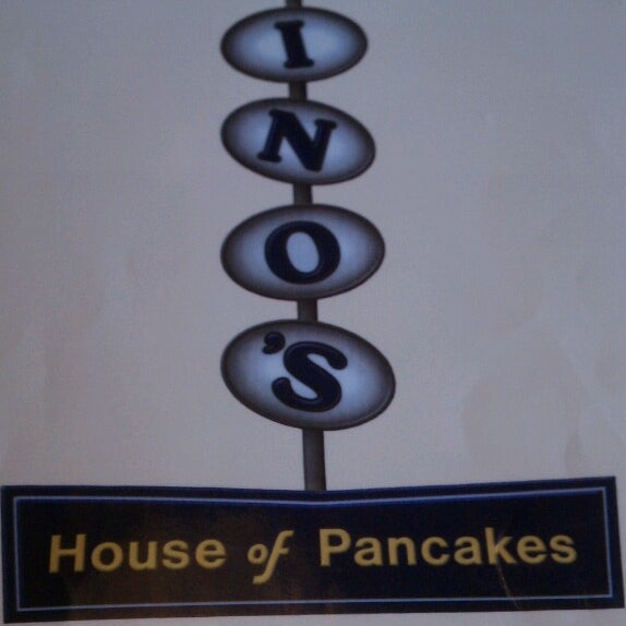 11/28/2013에 Steve님이 Dino&#39;s House of Pancakes에서 찍은 사진