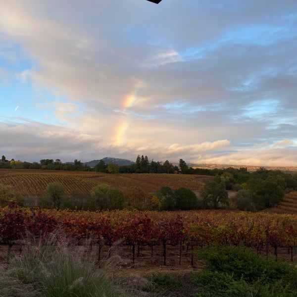 Foto tirada no(a) MacRostie Winery &amp; Vineyards por Lindsay L. em 11/14/2020