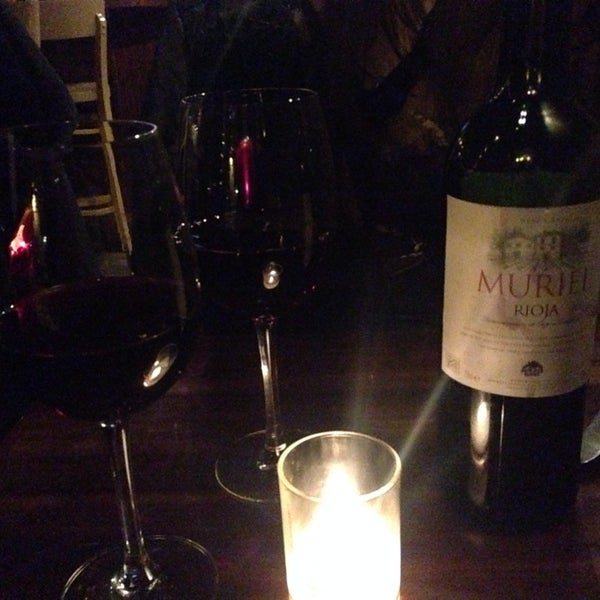 1/25/2014 tarihinde Ofir H.ziyaretçi tarafından Cava Wine Bar'de çekilen fotoğraf