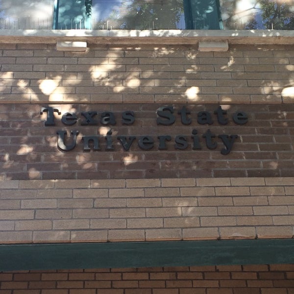 Das Foto wurde bei Texas State University von Jovan S. am 10/17/2014 aufgenommen
