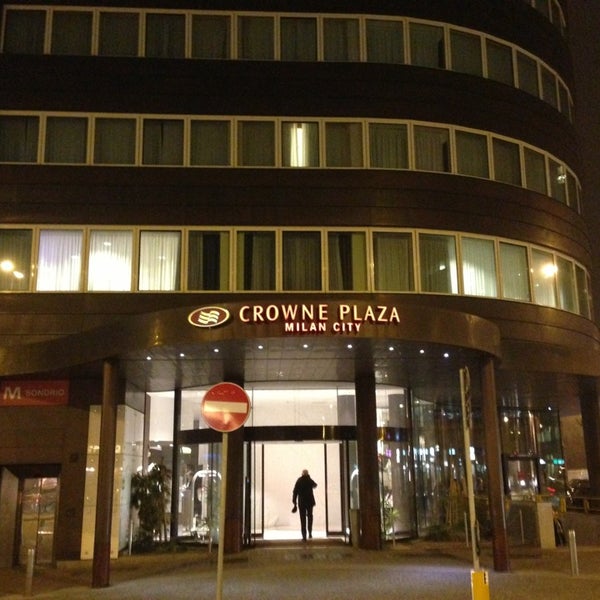 รูปภาพถ่ายที่ Crowne Plaza Milan City โดย Patrick K. เมื่อ 1/30/2013