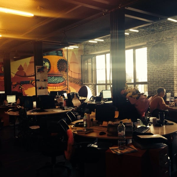 Ботильоны на шпильке. Atomic heart xbox 360. Современный офис опен спейс. Офис панорама. Бш 41 atomic heart.