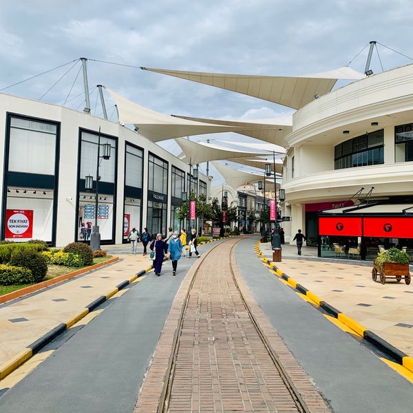 Porland Vialand Department Store In Istanbul