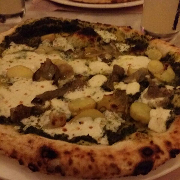 1/25/2014 tarihinde Muhammad A.ziyaretçi tarafından Michael&#39;s Pizzeria'de çekilen fotoğraf