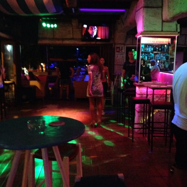 Foto diambil di Bar Arbat oleh Ekaterina M. pada 7/25/2014