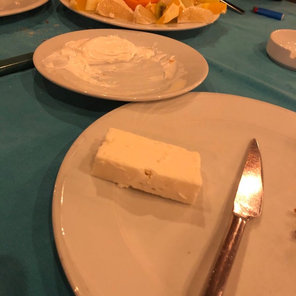 Das Foto wurde bei Ali Usta Balık Restaurant von adnan✔ ✔. am 12/18/2019 aufgenommen