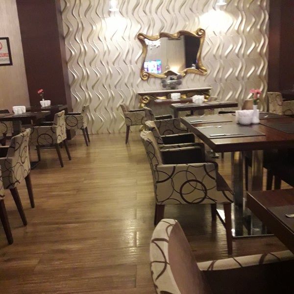2/18/2018 tarihinde Yasar U.ziyaretçi tarafından Safir Restaurant'de çekilen fotoğraf