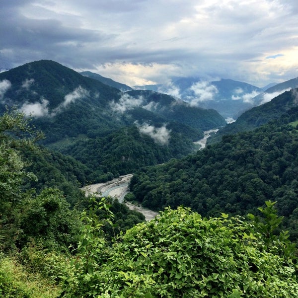 райское наслаждение в лоо. верхнеармянская хобза сочи. лоо верхнеармянское лоо. армянское лоо. село подвис болгария.