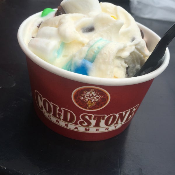 Cold Stone Creamery 酷圣石冰淇淋 Ice Cream Shop In Shanghai