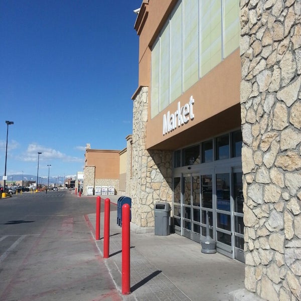 Walmart Supercenter 3333 Clark St