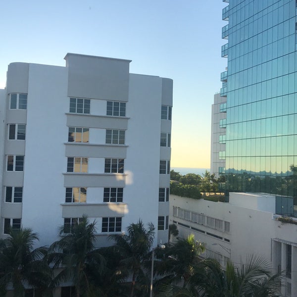 Das Foto wurde bei RED South Beach Hotel von Marcell S. am 11/25/2019 aufgenommen