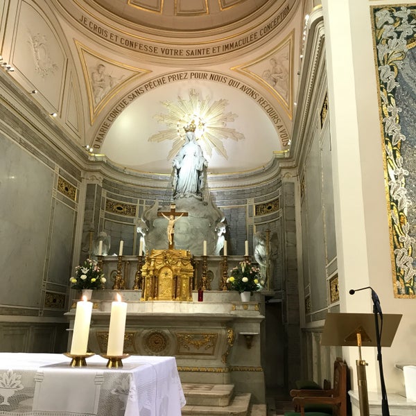 Photo taken at Chapelle Notre-Dame de la Médaille Miraculeuse by Jennifer C. on 10/7/2017