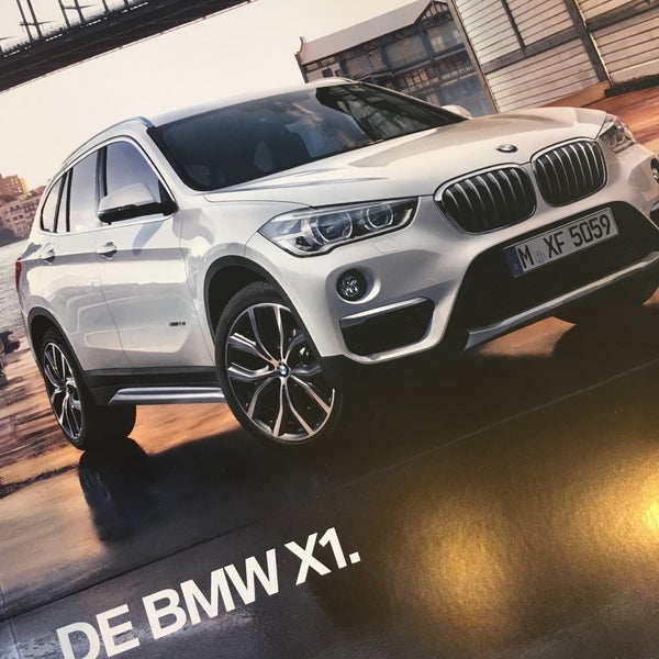 Foto tirada no(a) BMW G&amp;A Motors por Rob B. em 3/30/2018