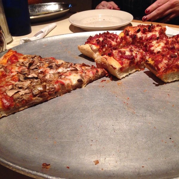 Photos at Joe Bologna's Pizza 41 tips from 1582 visitors