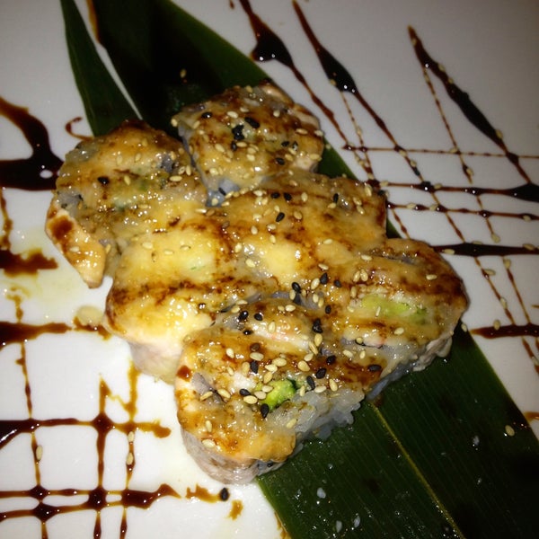 Photo taken at Ohjah Japanese Steakhouse Sushi &amp; Hibachi by M.D on 4/13/2013