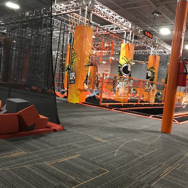 Big Air Trampoline Park 37 ziyaretçidan 3 tavsiye