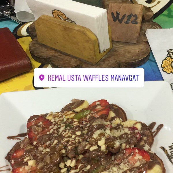 3/4/2018 tarihinde Türkan K.ziyaretçi tarafından Kemal Usta Waffles'de çekilen fotoğraf