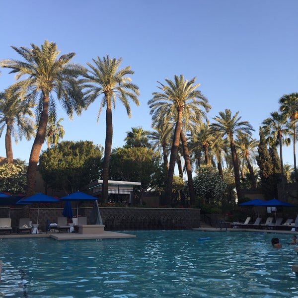 รูปภาพถ่ายที่ DoubleTree Resort by Hilton Hotel Paradise Valley - Scottsdale โดย Doug เมื่อ 4/15/2017