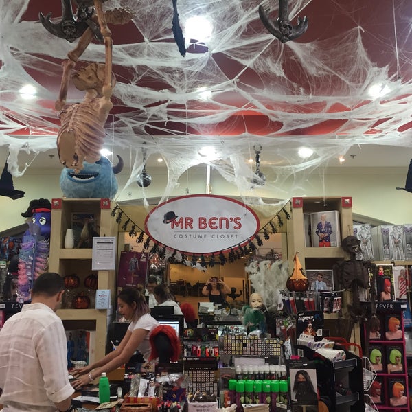 Mr Ben S Costume Closet Now Closed البدع 1 Tip From 101 Visitors
