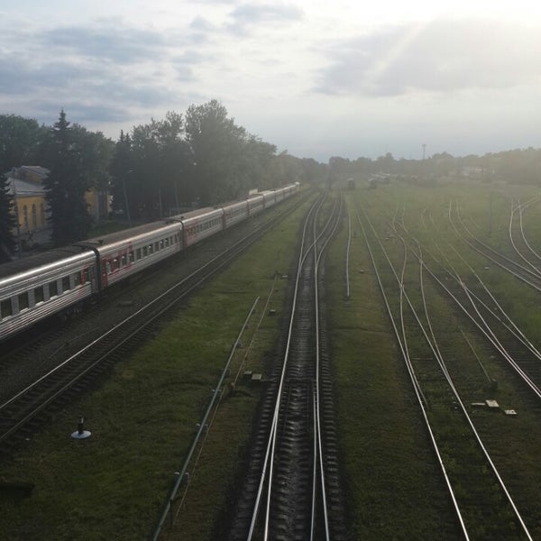 Поезд в луки санкт петербург. Поезд Великие Луки Санкт-Петербург.