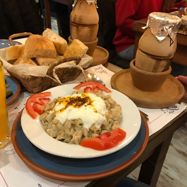 Foto scattata a Keyif Restaurant da Mehtap Ayfer P. il 4/21/2019