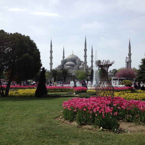 Photo taken at Sultanahmet Mosque Information Center by Pαυλινε . on 4/28/2015